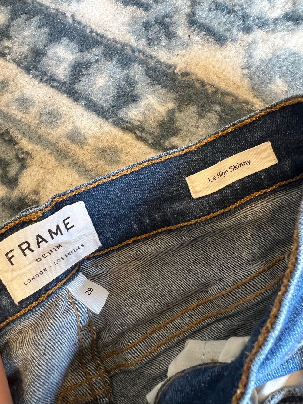 Frame Denim Le High Skinny Jeans in dark indigo